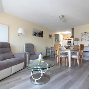  Appartement De Deux Chambres à France